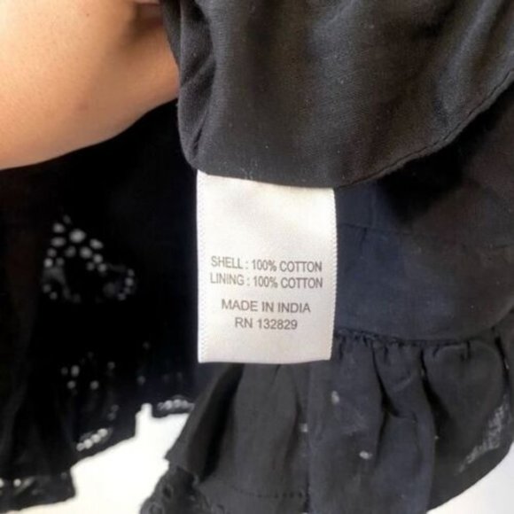 Fully lined Adjustable straps Embroidered eyelet fabric Ruffled trim Hidden back - Picture 6 of 10